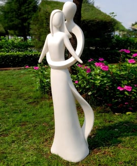 Small Infinite Love Garden Statue